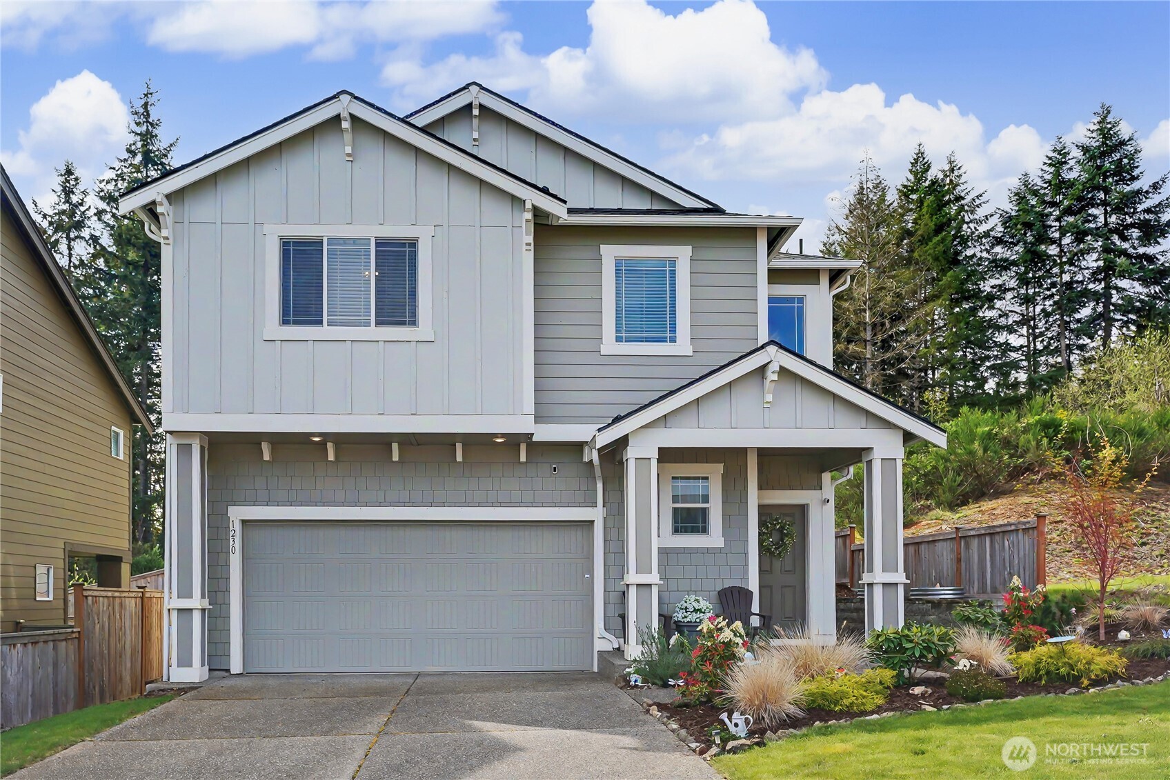 1230 Baker Heights Loop , Bremerton, WA 98312