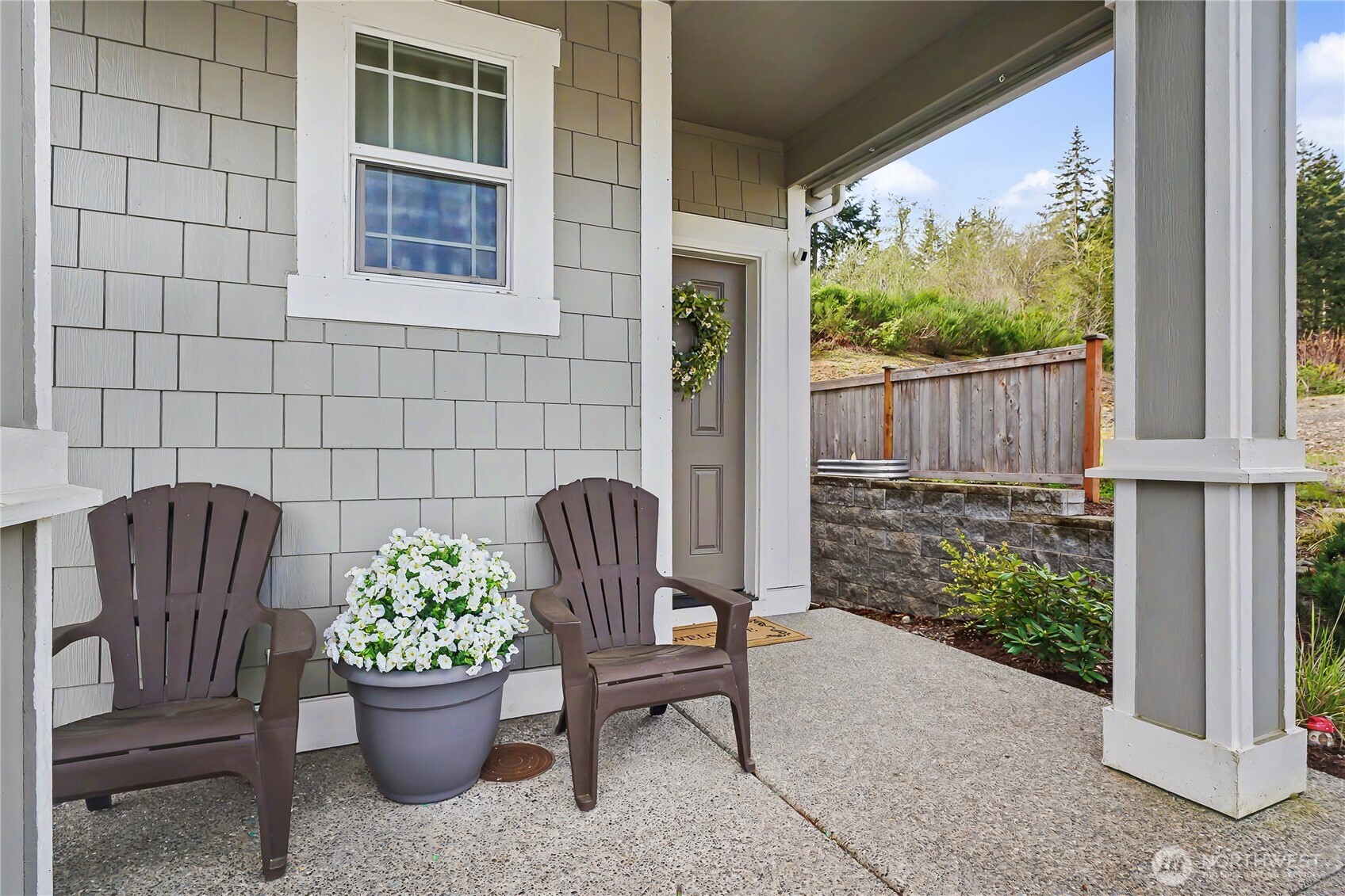 1230 Baker Heights Loop , Bremerton, WA 98312
