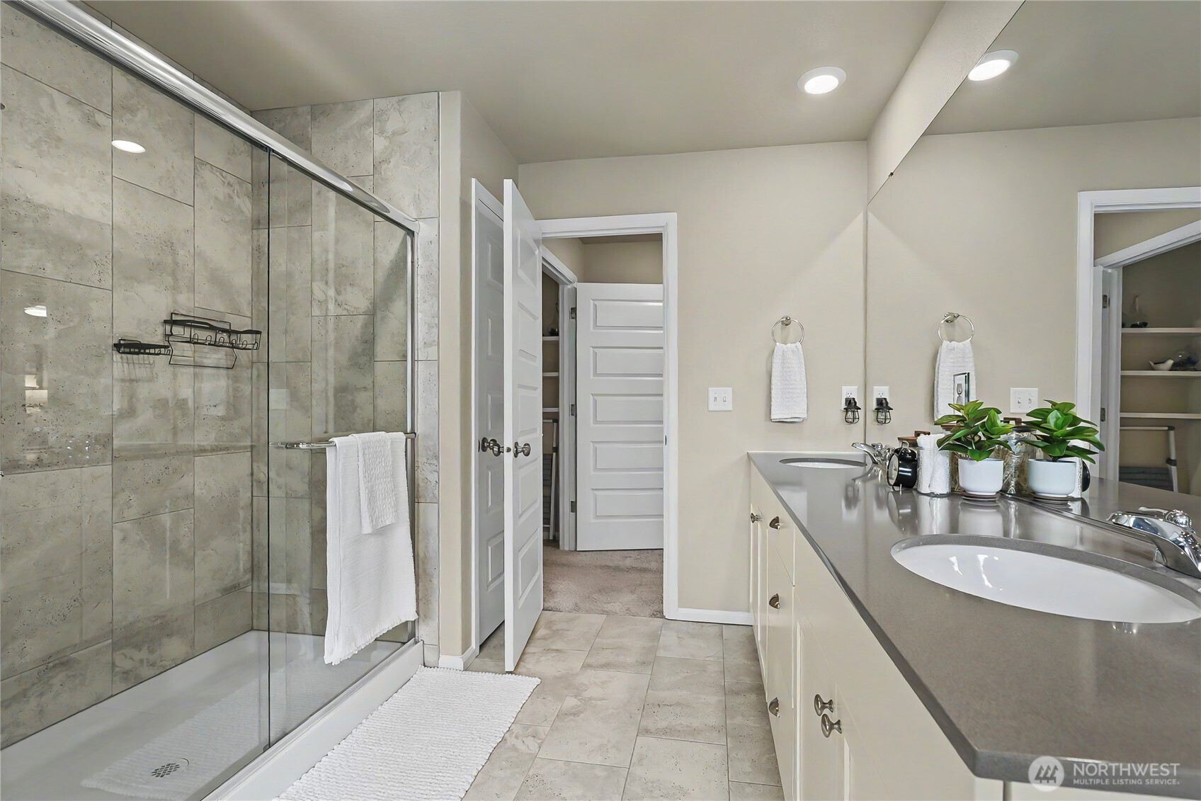 1230 Baker Heights Loop , Bremerton, WA 98312
