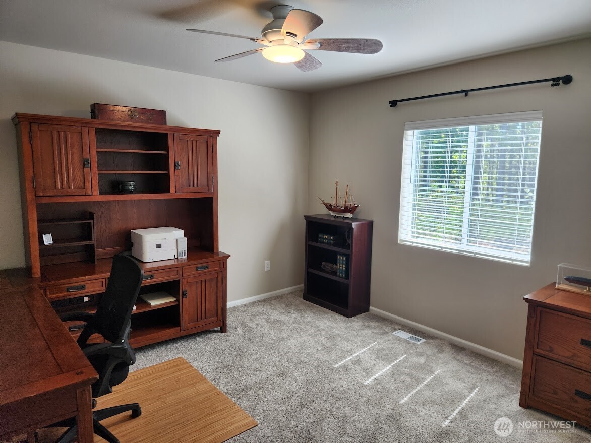 1230 Baker Heights Loop , Bremerton, WA 98312