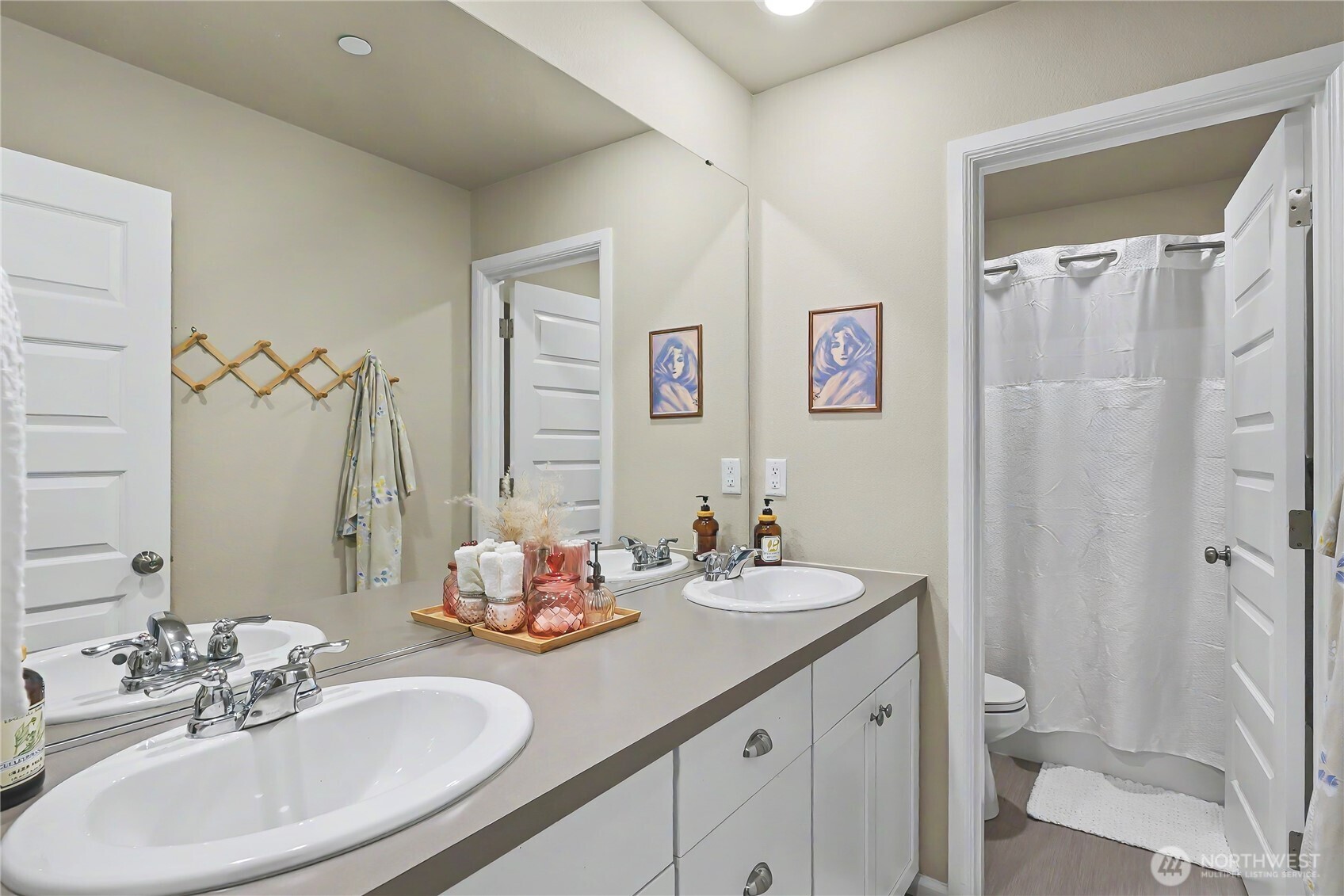 1230 Baker Heights Loop , Bremerton, WA 98312
