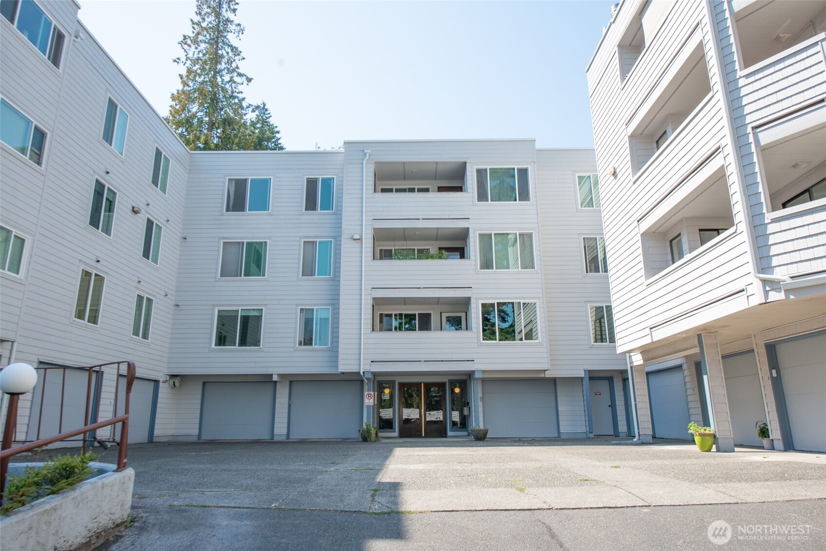 17417 Ashworth Avenue N #303, Shoreline, WA 98133-5463