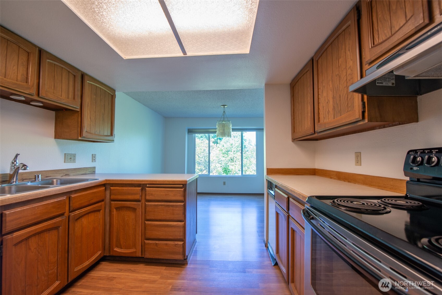 17417 Ashworth Avenue N #303, Shoreline, WA 98133-5463