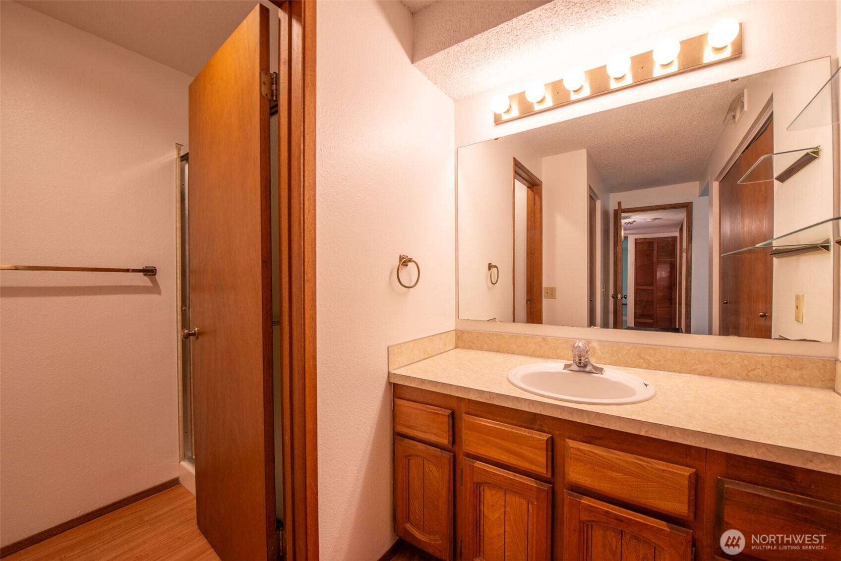 17417 Ashworth Avenue N #303, Shoreline, WA 98133-5463