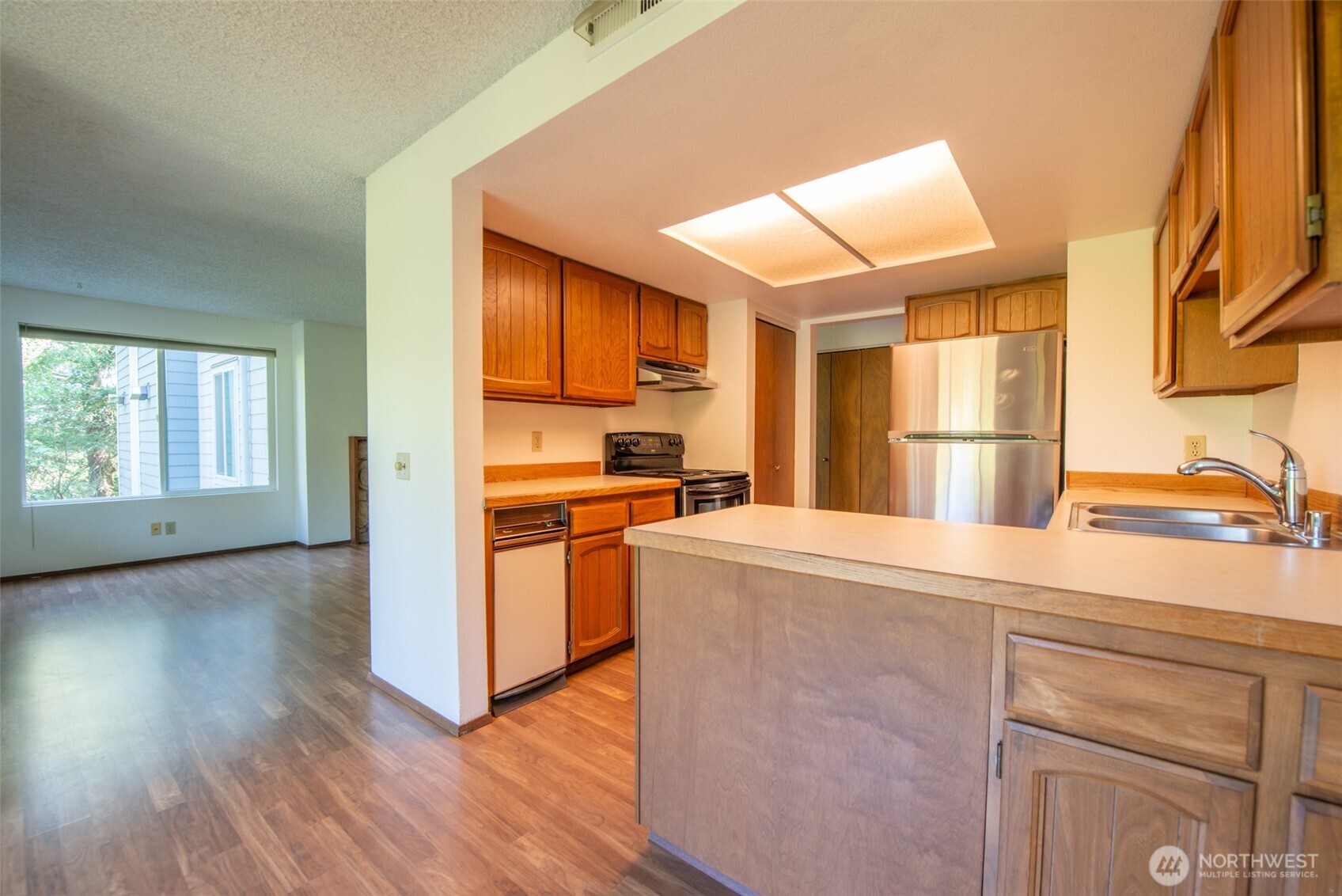 17417 Ashworth Avenue N #303, Shoreline, WA 98133-5463