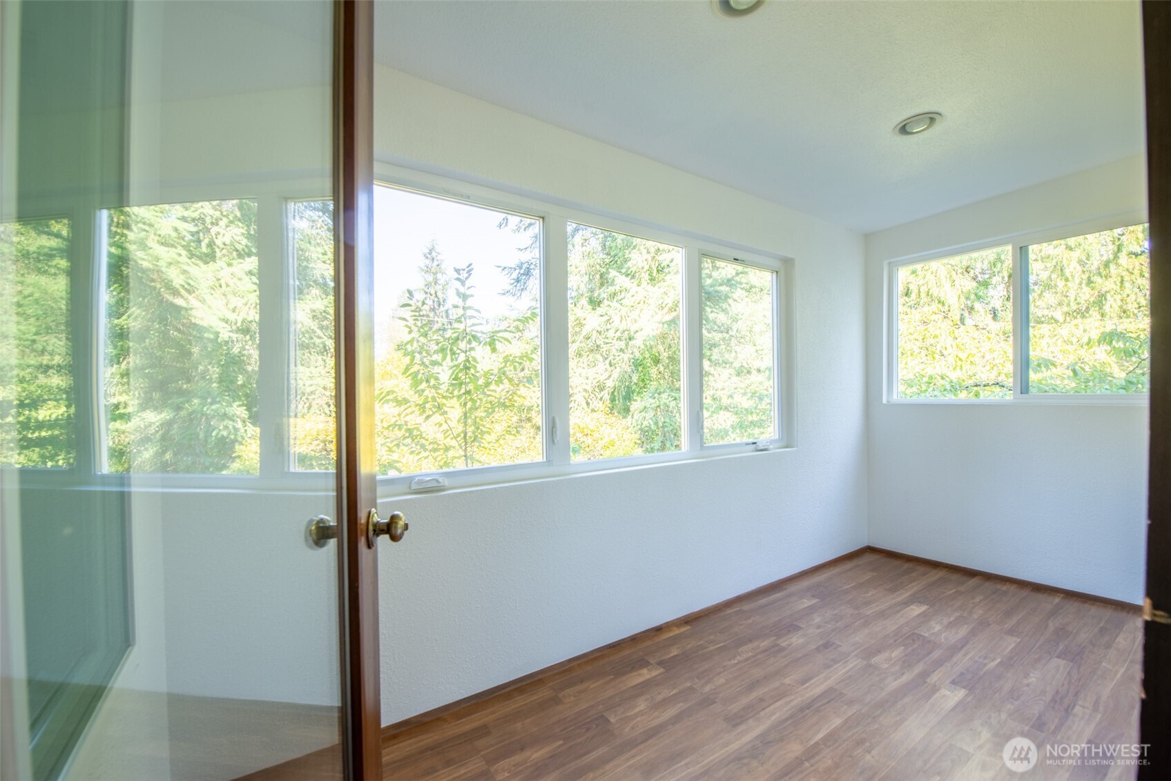 17417 Ashworth Avenue N #303, Shoreline, WA 98133-5463