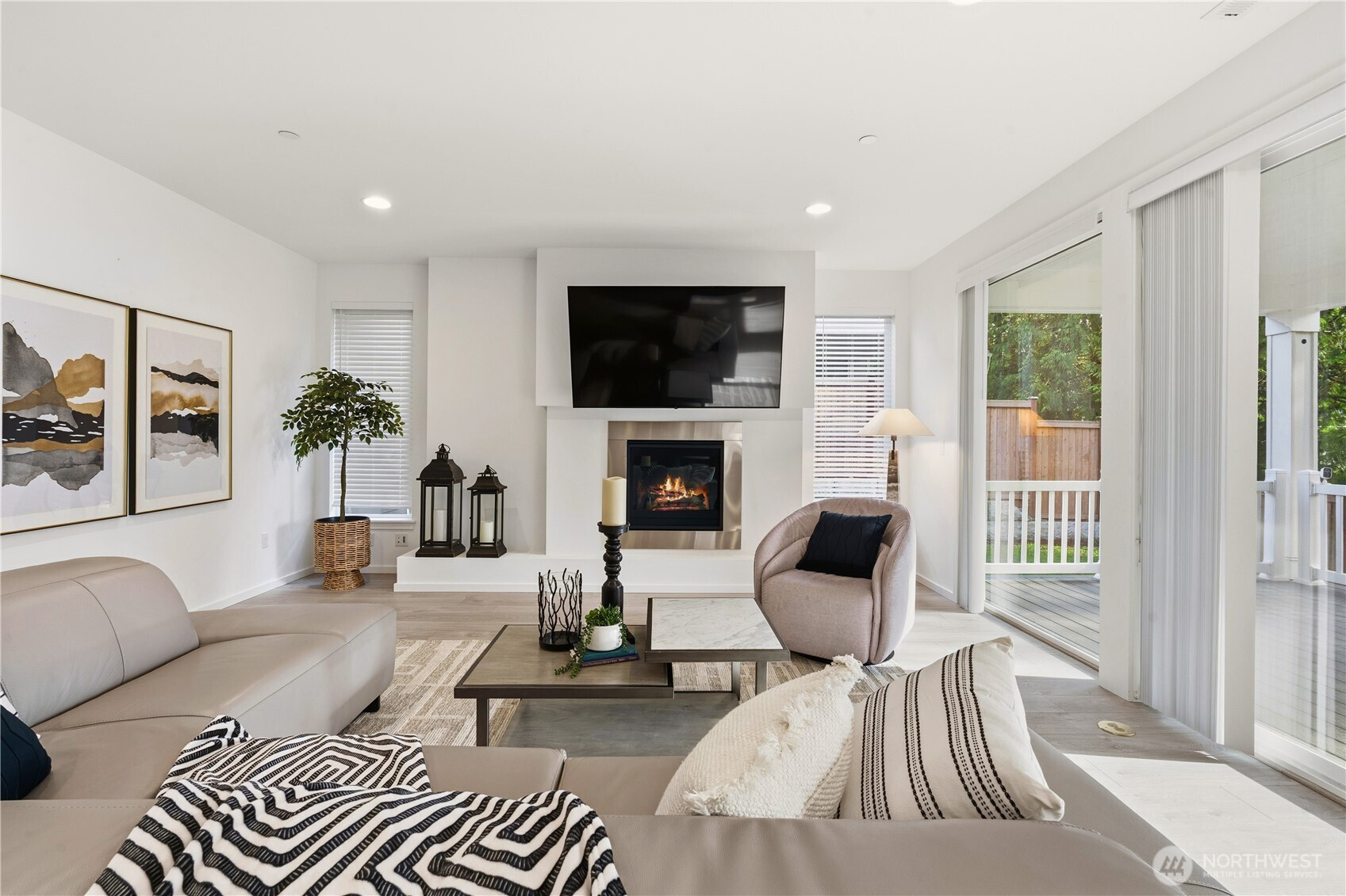 6563 SE 8th Place , Renton, WA 98059