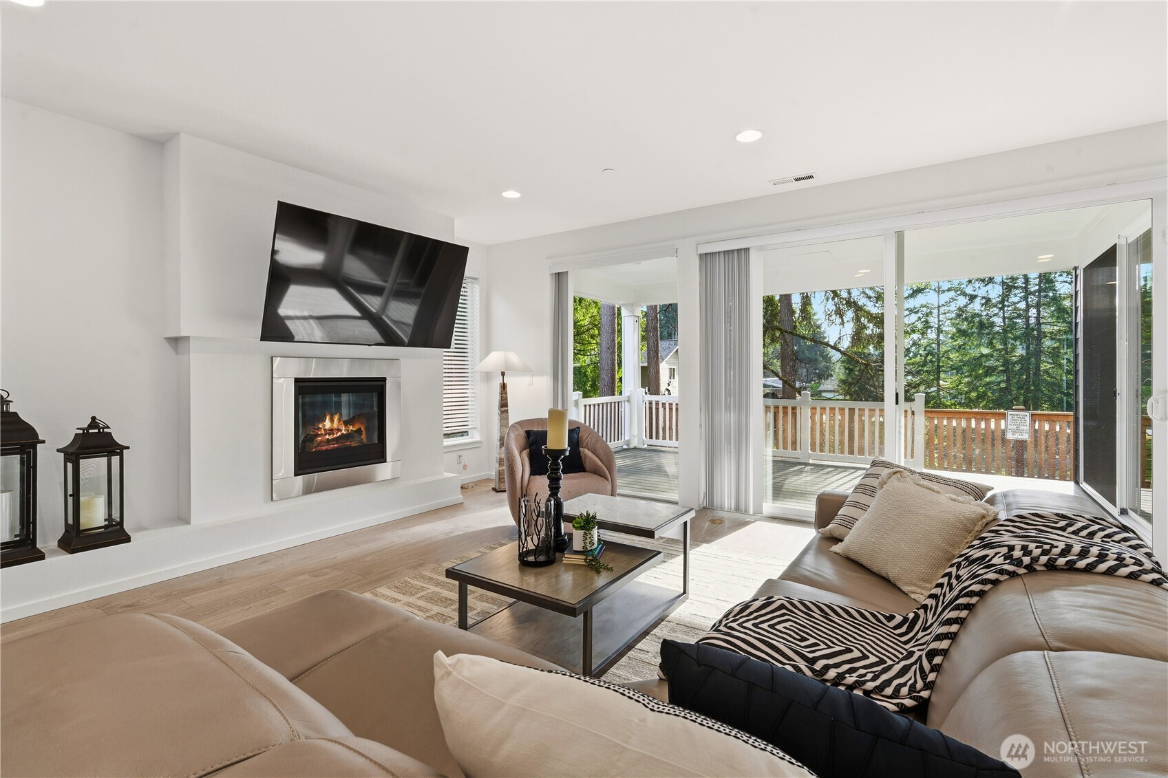6563 SE 8th Place , Renton, WA 98059