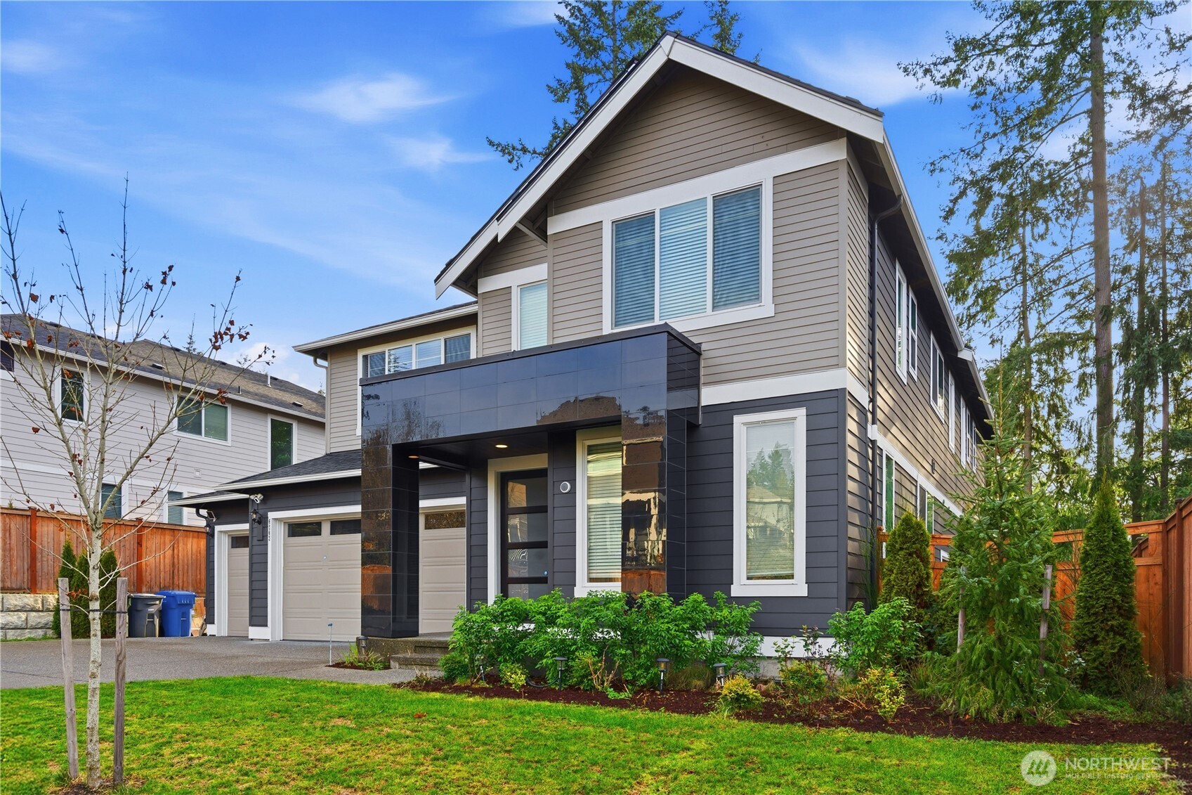 6563 SE 8th Place , Renton, WA 98059