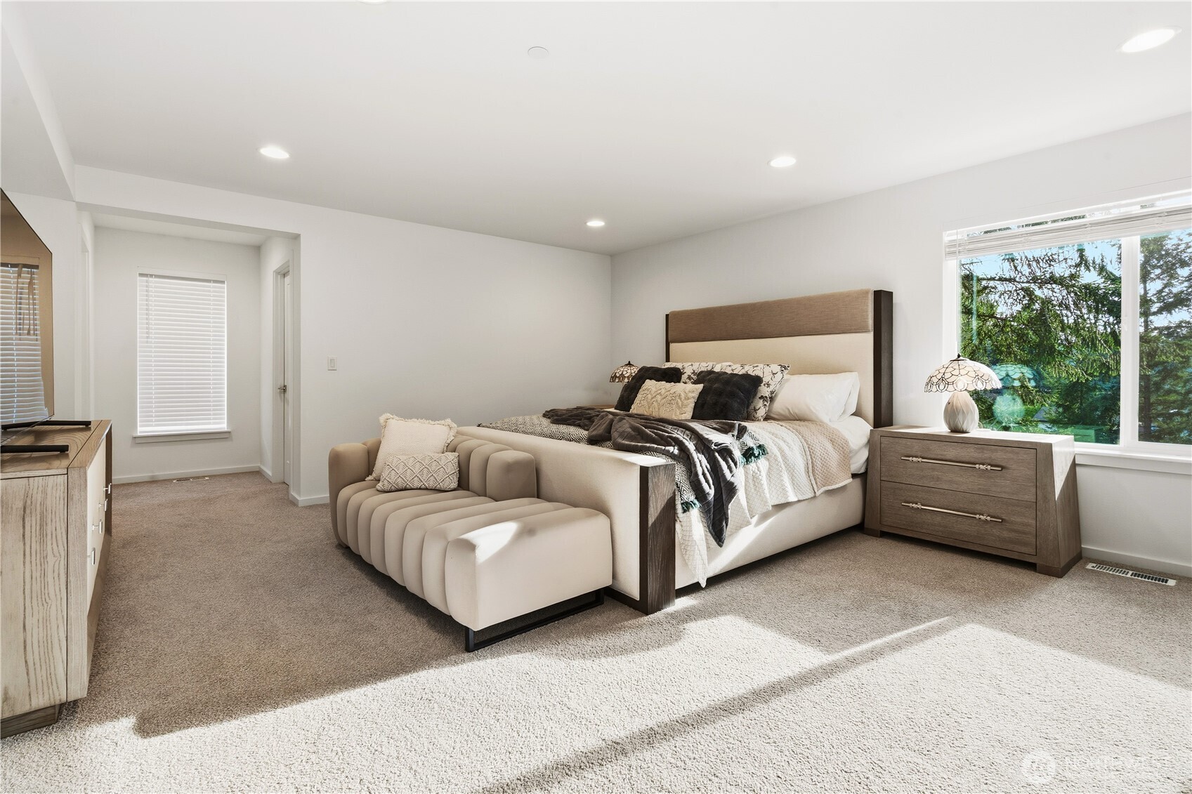 6563 SE 8th Place , Renton, WA 98059