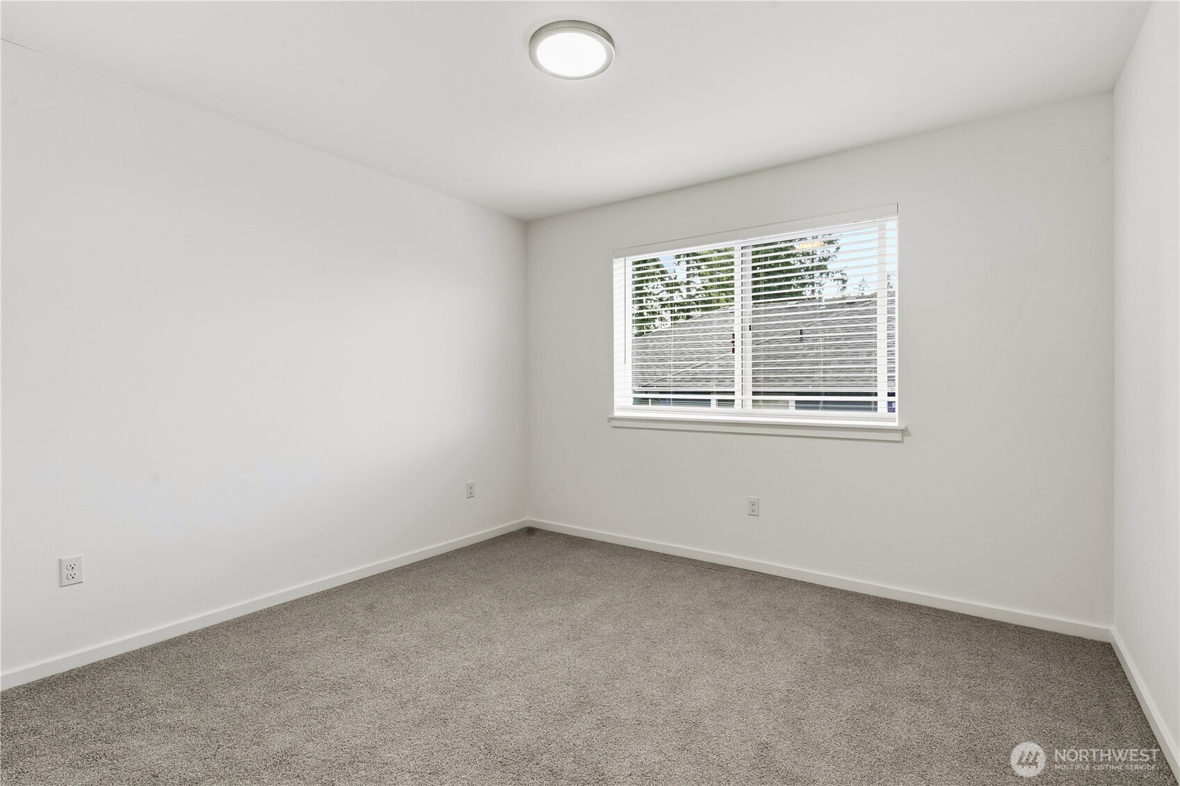 6563 SE 8th Place , Renton, WA 98059