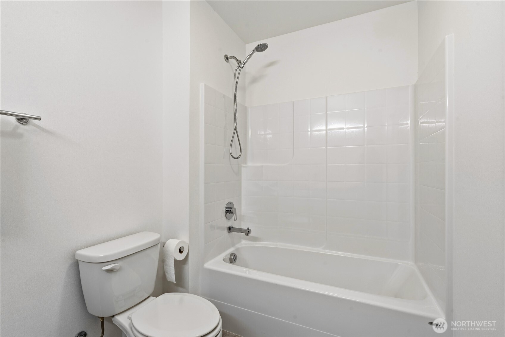 6563 SE 8th Place , Renton, WA 98059