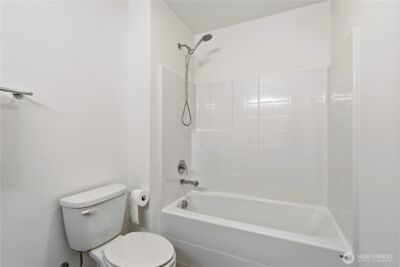 6563 SE 8th Place , Renton, WA 98059 - Photo 35