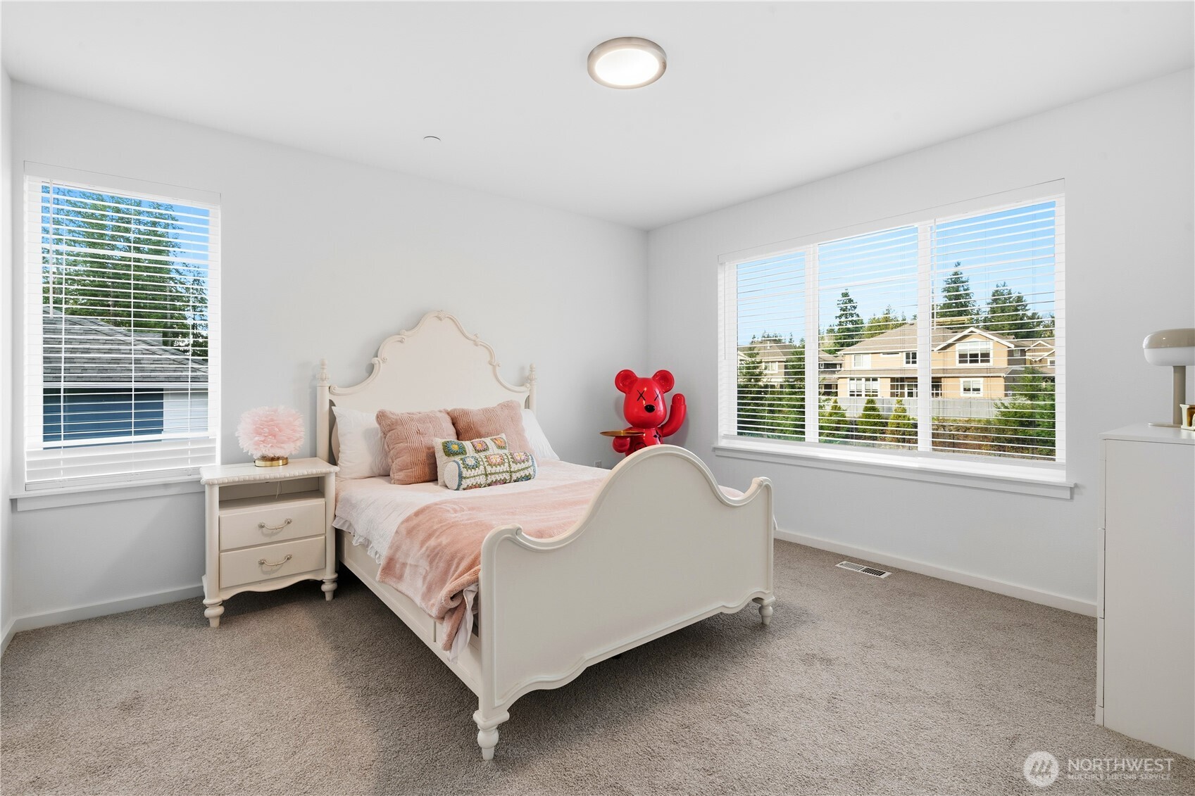 6563 SE 8th Place , Renton, WA 98059