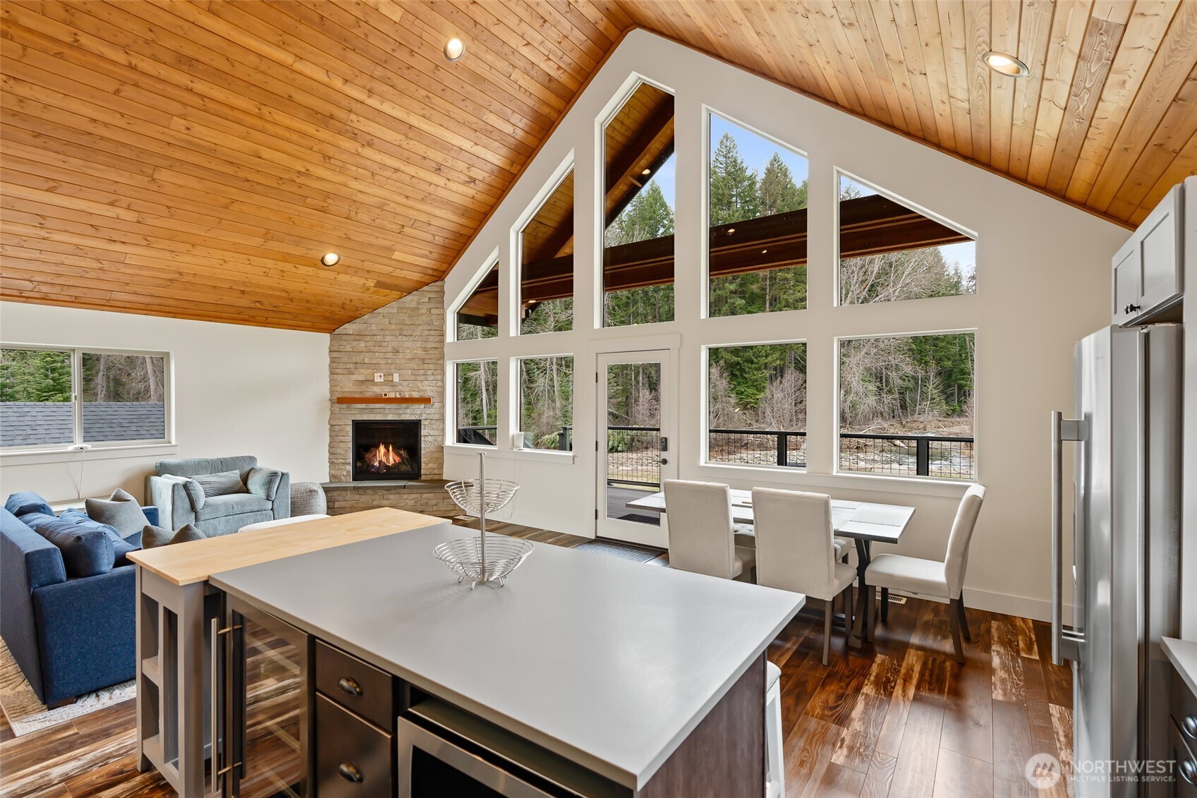 161 Middle Fork Lane , Cle Elum, WA 98922