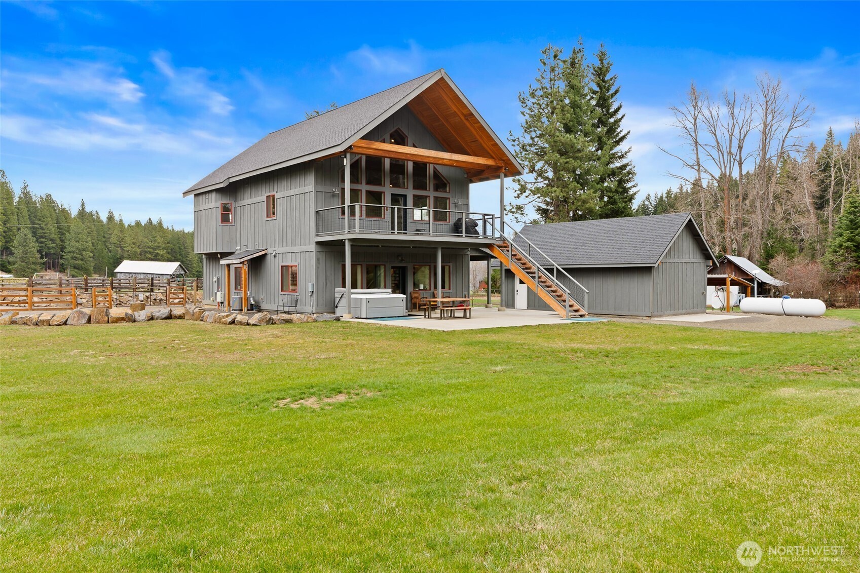 161 Middle Fork Lane , Cle Elum, WA 98922