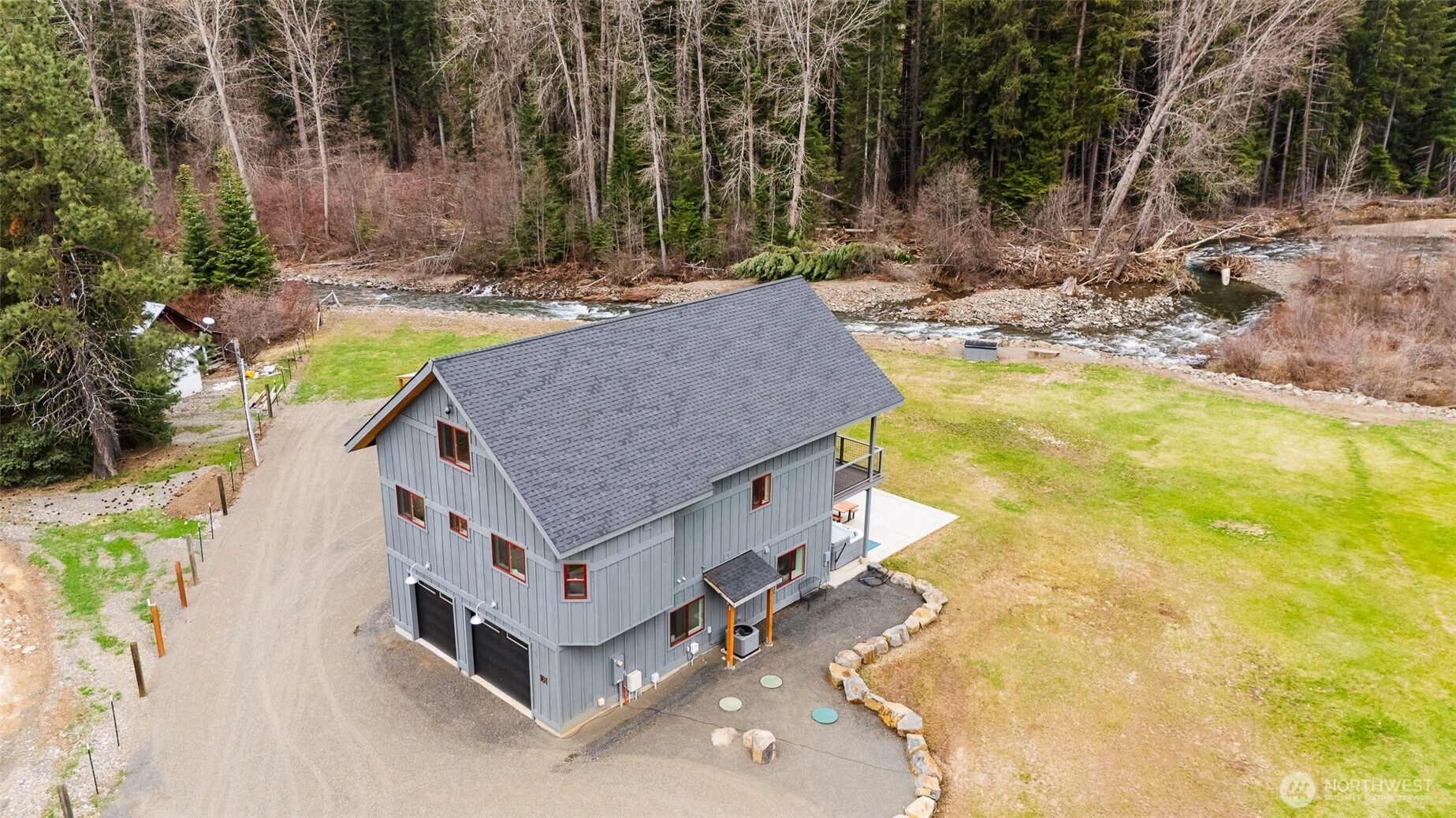 161 Middle Fork Lane , Cle Elum, WA 98922