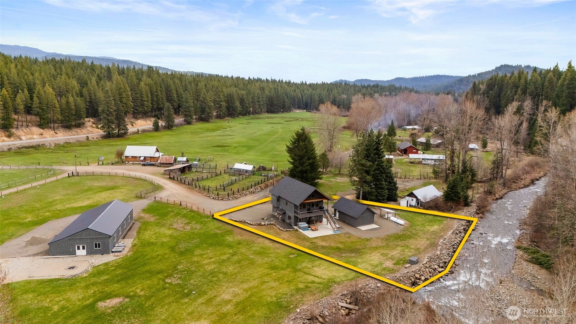 161 Middle Fork Lane , Cle Elum, WA 98922