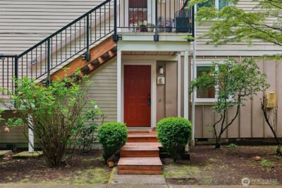 12720 NE 120th Street #I-1, Kirkland, WA 98034 - Photo 1