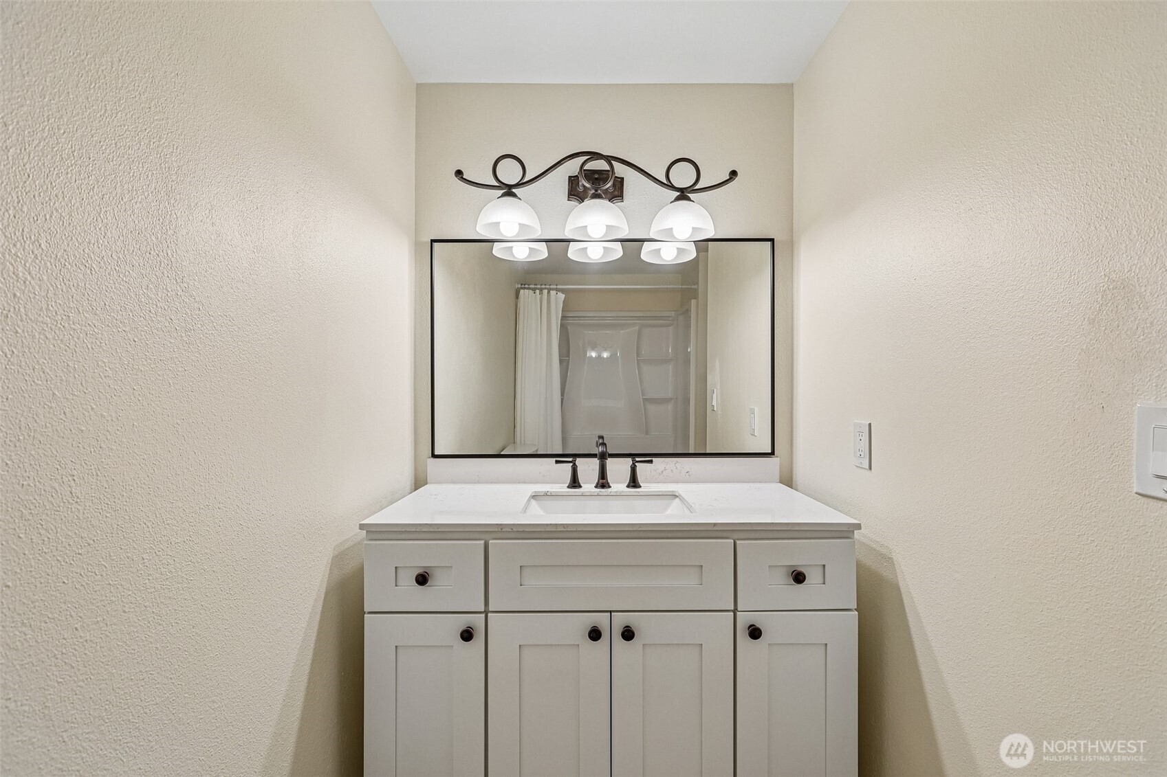 12720 NE 120th Street #I-1, Kirkland, WA 98034