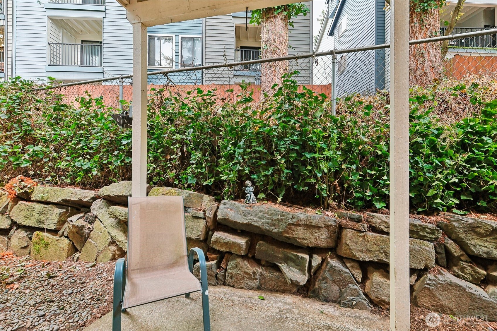 12720 NE 120th Street #I-1, Kirkland, WA 98034