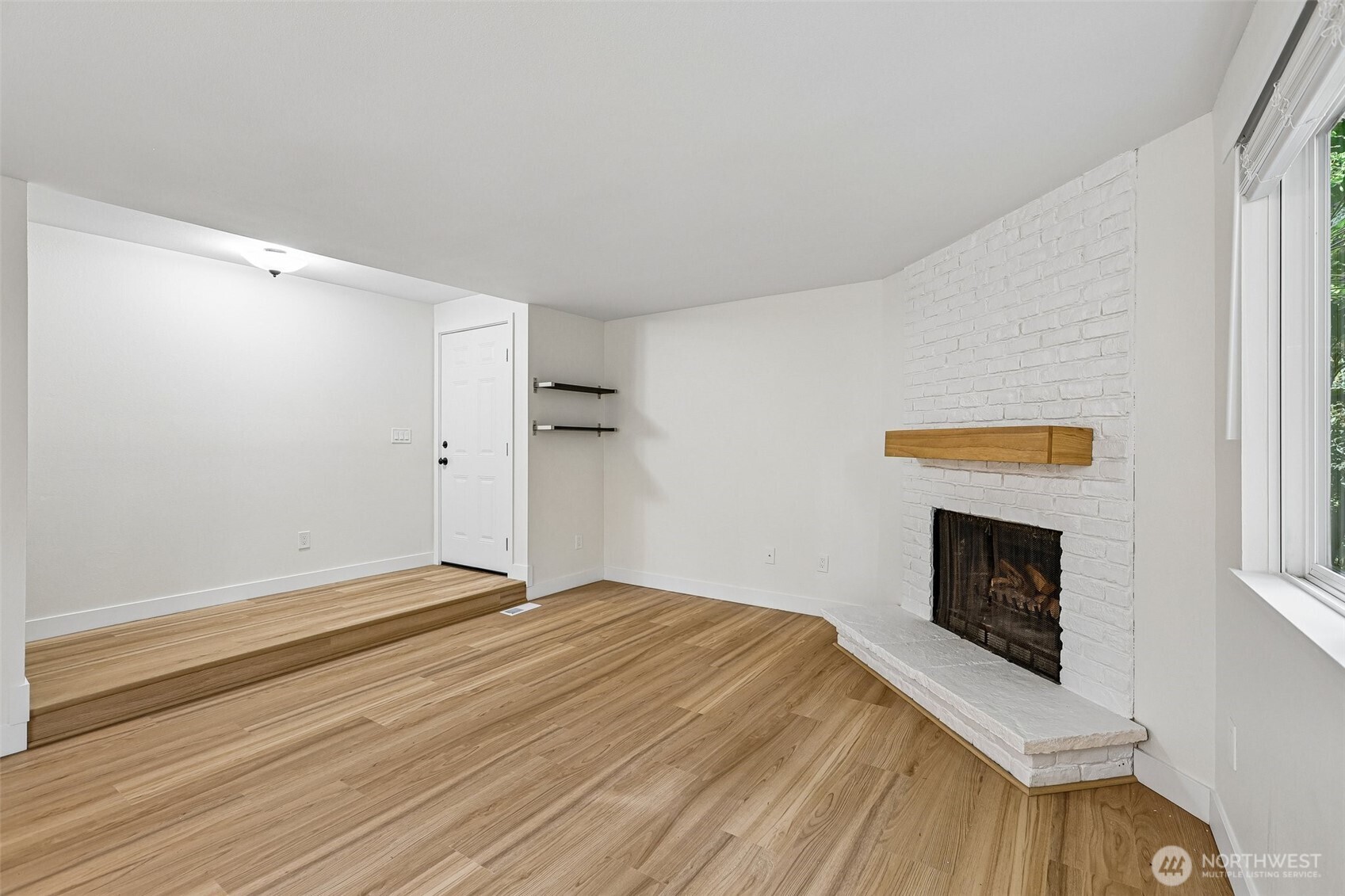 12720 NE 120th Street #I-1, Kirkland, WA 98034