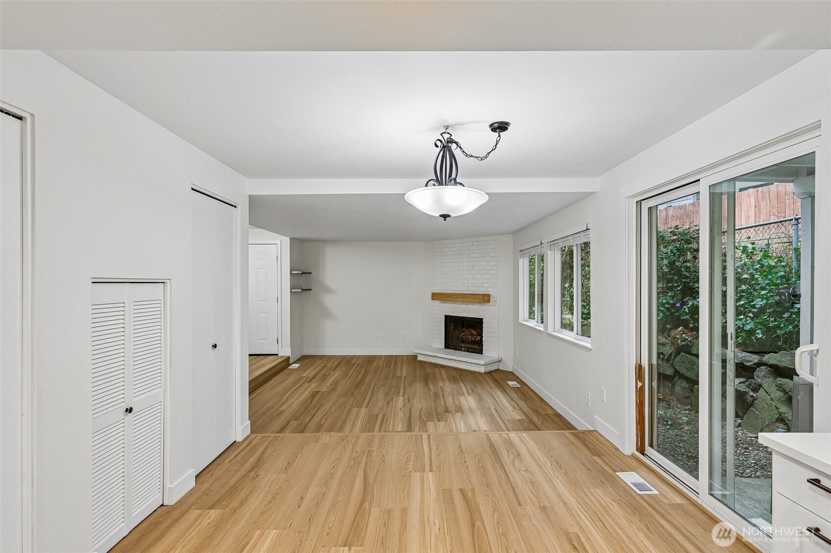 12720 NE 120th Street #I-1, Kirkland, WA 98034