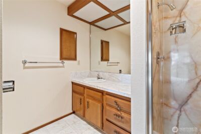 11150 Champagne Point Road NE, Kirkland, WA 98034 - Photo 17