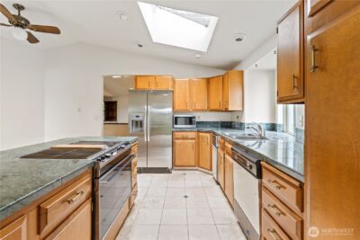 11150 Champagne Point Road NE, Kirkland, WA 98034 - Photo 25
