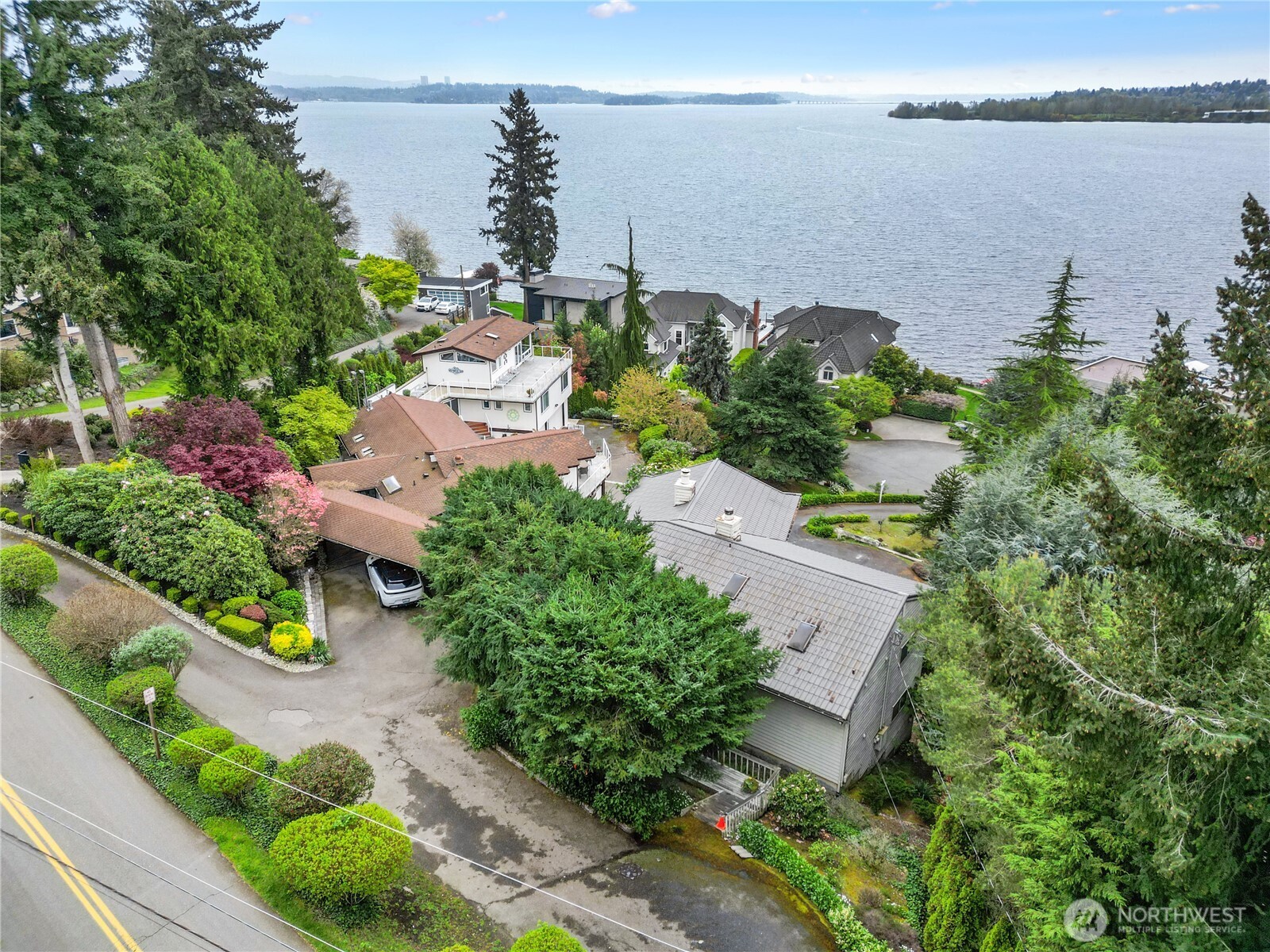 11150 Champagne Point Road NE, Kirkland, WA 98034