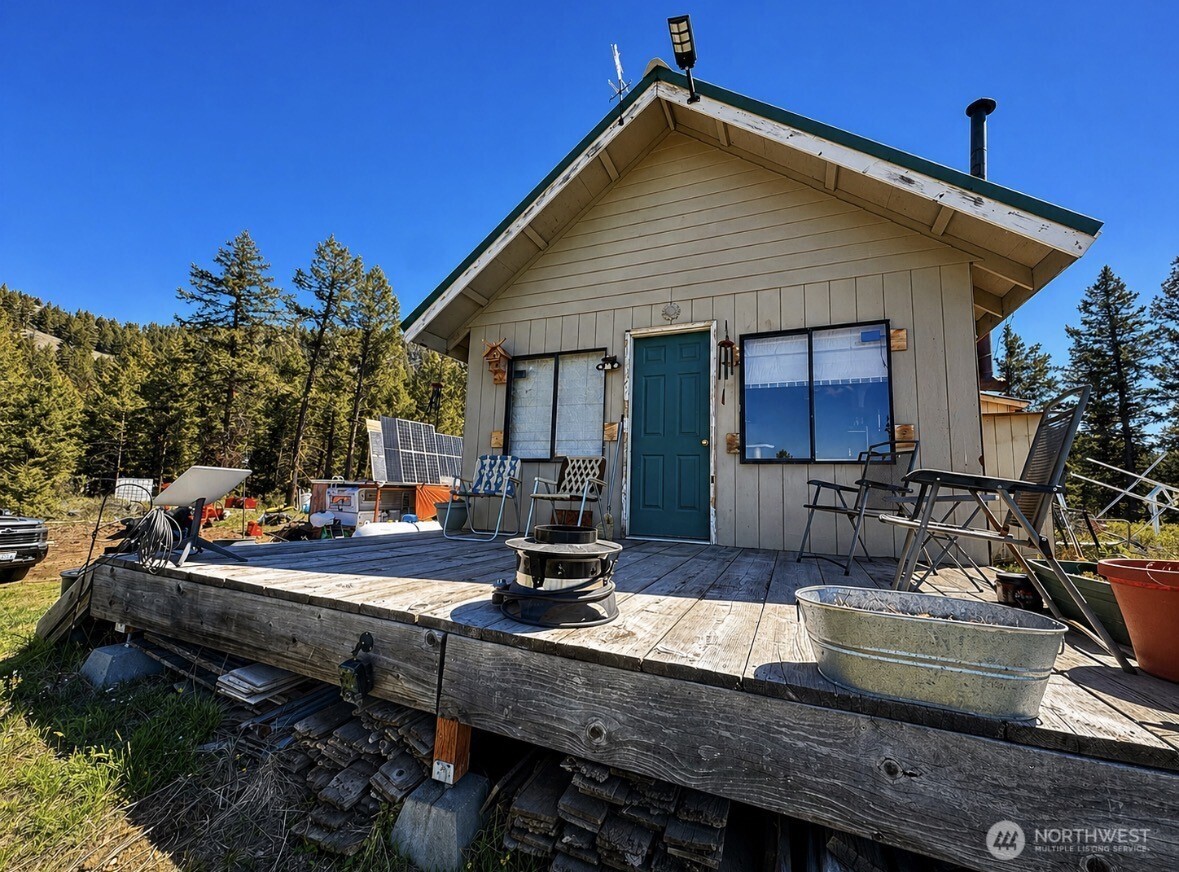 27 Mule Deer Ridge Road , Oroville, WA 98844