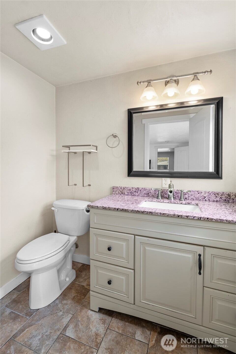 317 Laurelhurst Drive SE, Tumwater, WA 98501