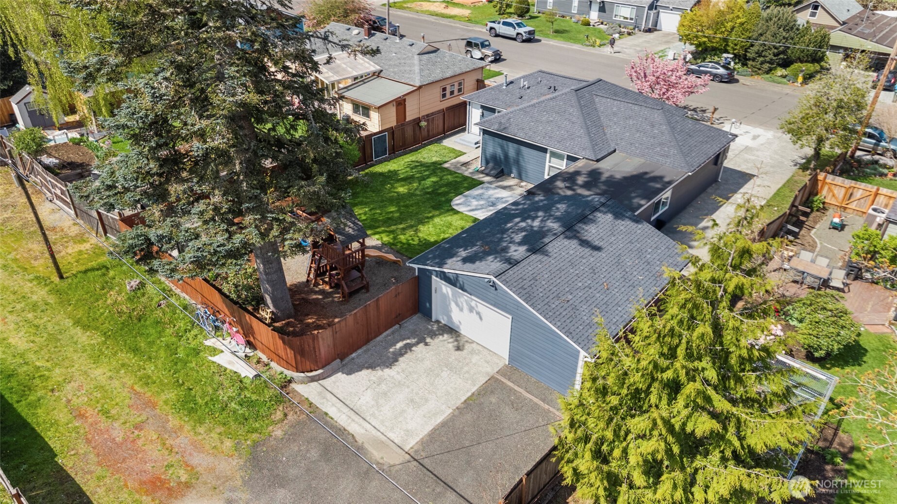 317 Laurelhurst Drive SE, Tumwater, WA 98501