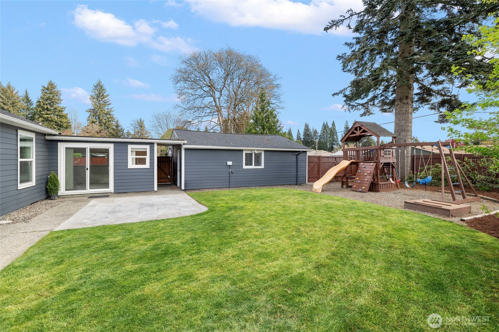317 Laurelhurst Drive SE, Tumwater, WA 98501
