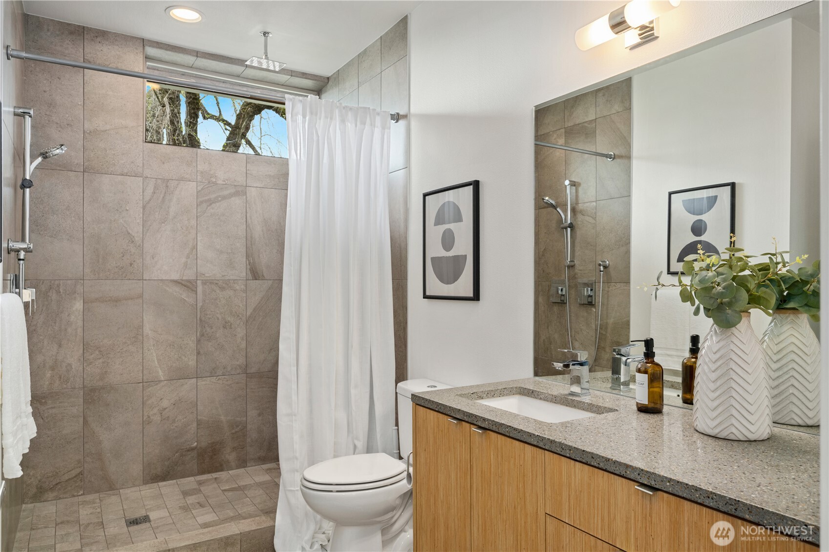 4440 Renton Avenue S, Seattle, WA 98108-1645