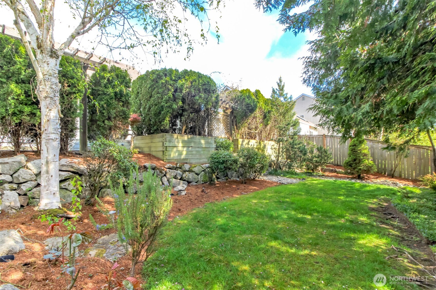 3306 View Point Circle NE, Tacoma, WA 98422