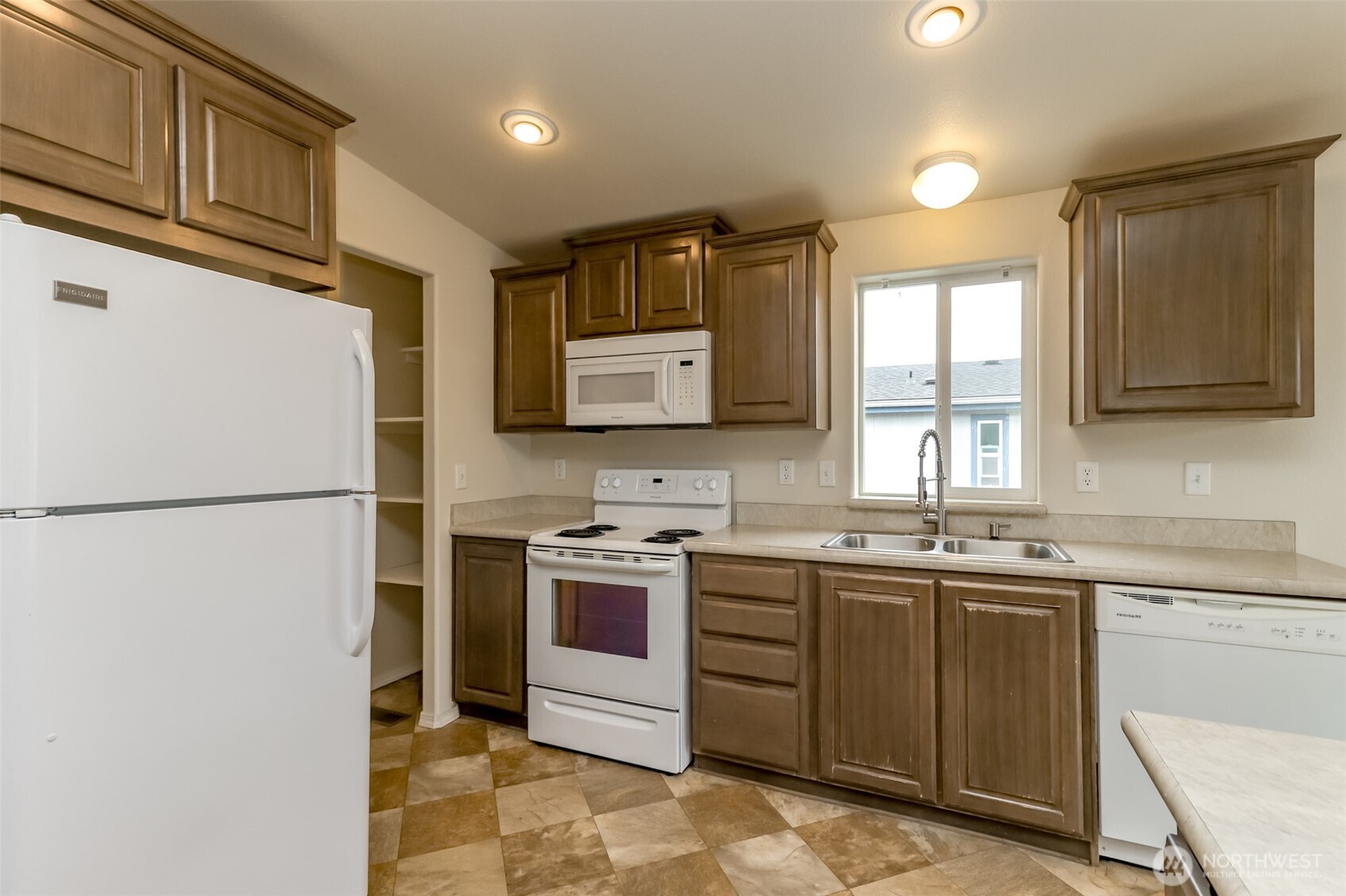 7104 141st Avenue E, Sumner, WA 98390
