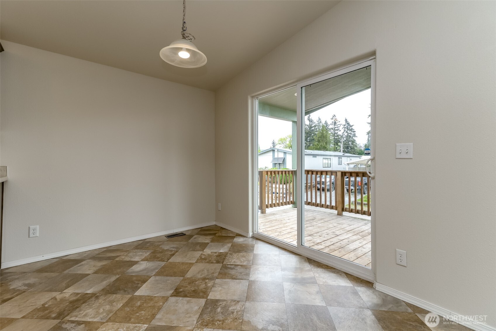 7104 141st Avenue E, Sumner, WA 98390