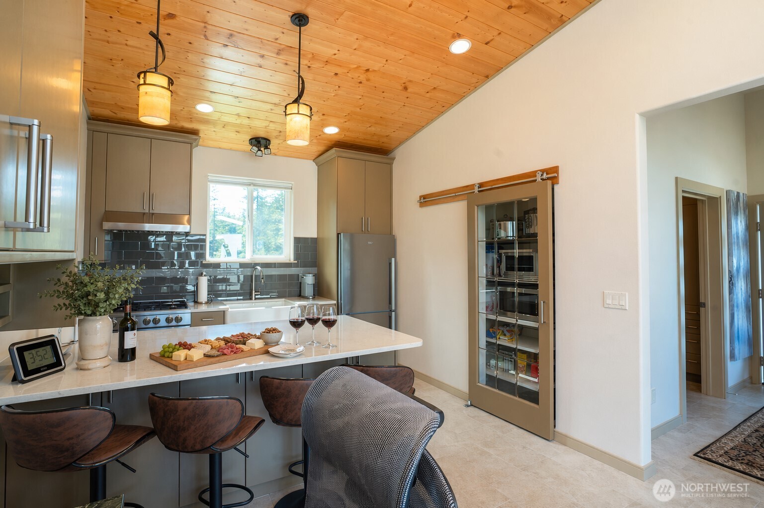 216 Huckleberry Hill Drive , Port Angeles, WA 98363