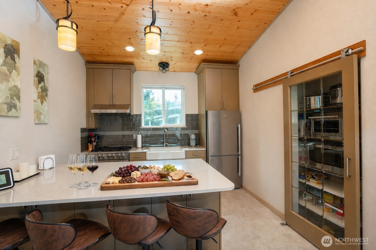 216 Huckleberry Hill Drive , Port Angeles, WA 98363