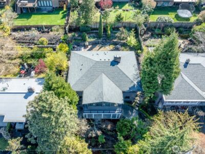3430 39th Avenue W, Seattle, WA 98199 - Photo 2