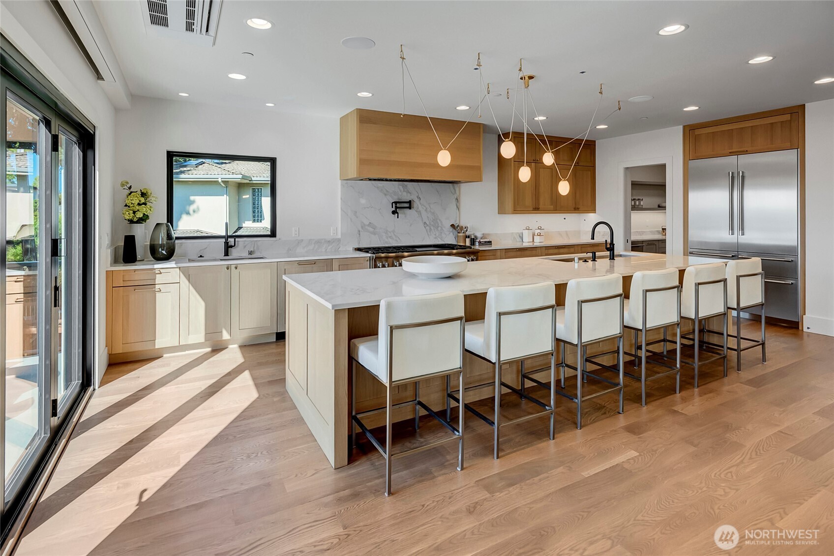 6950 SE Maker Street , Mercer Island, WA 98040