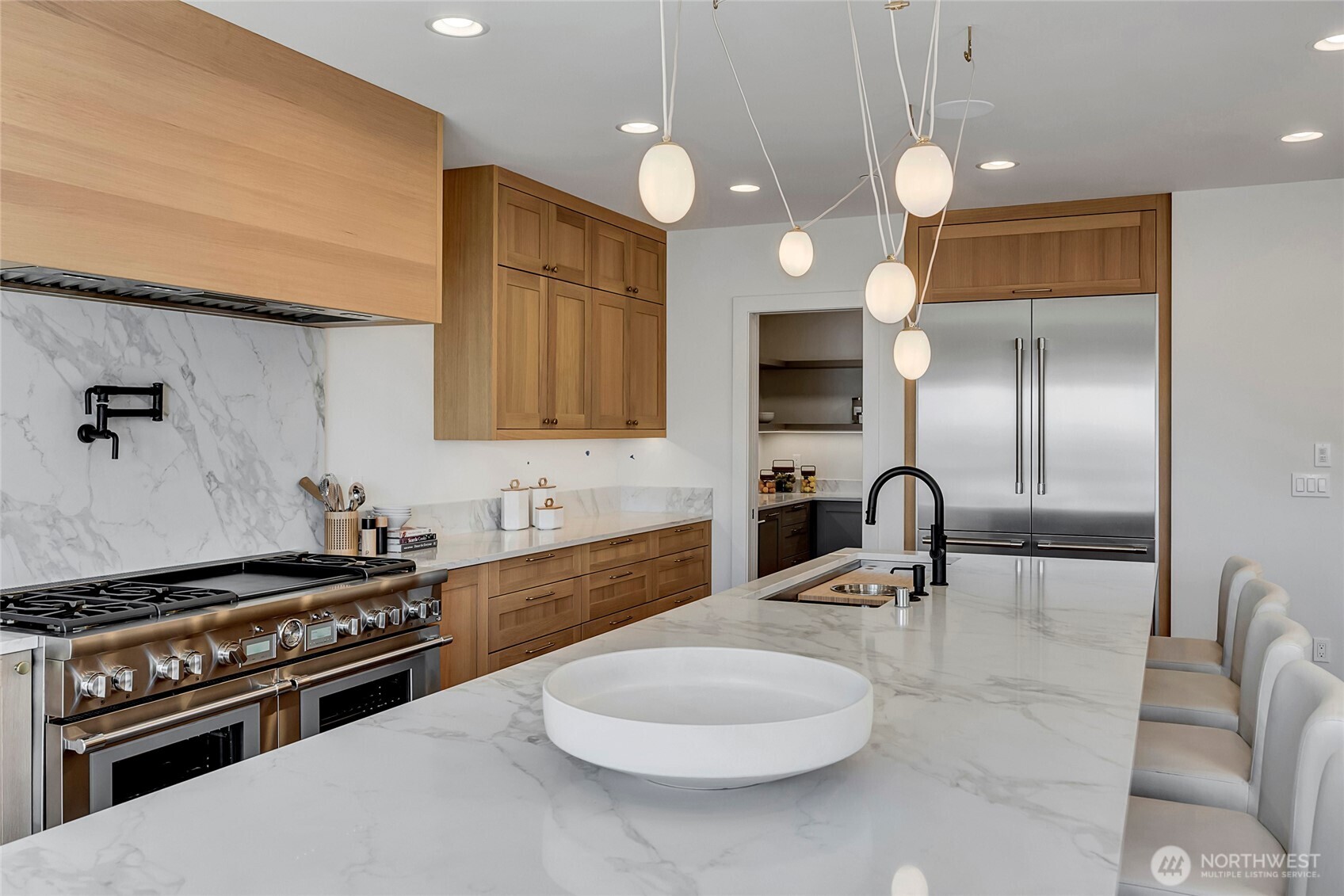 6950 SE Maker Street , Mercer Island, WA 98040