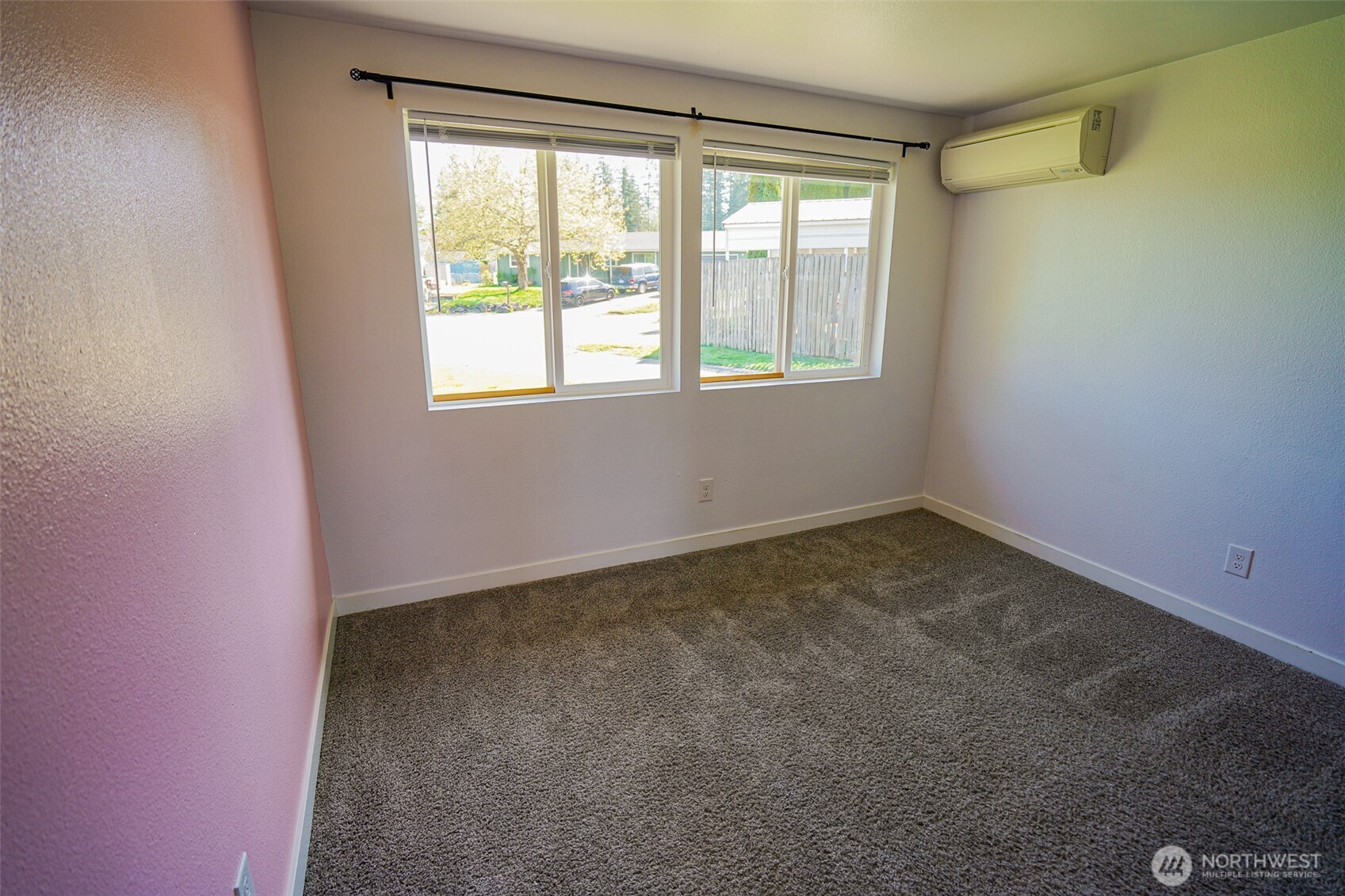 1930 SE Diamond Place , Port Orchard, WA 98366