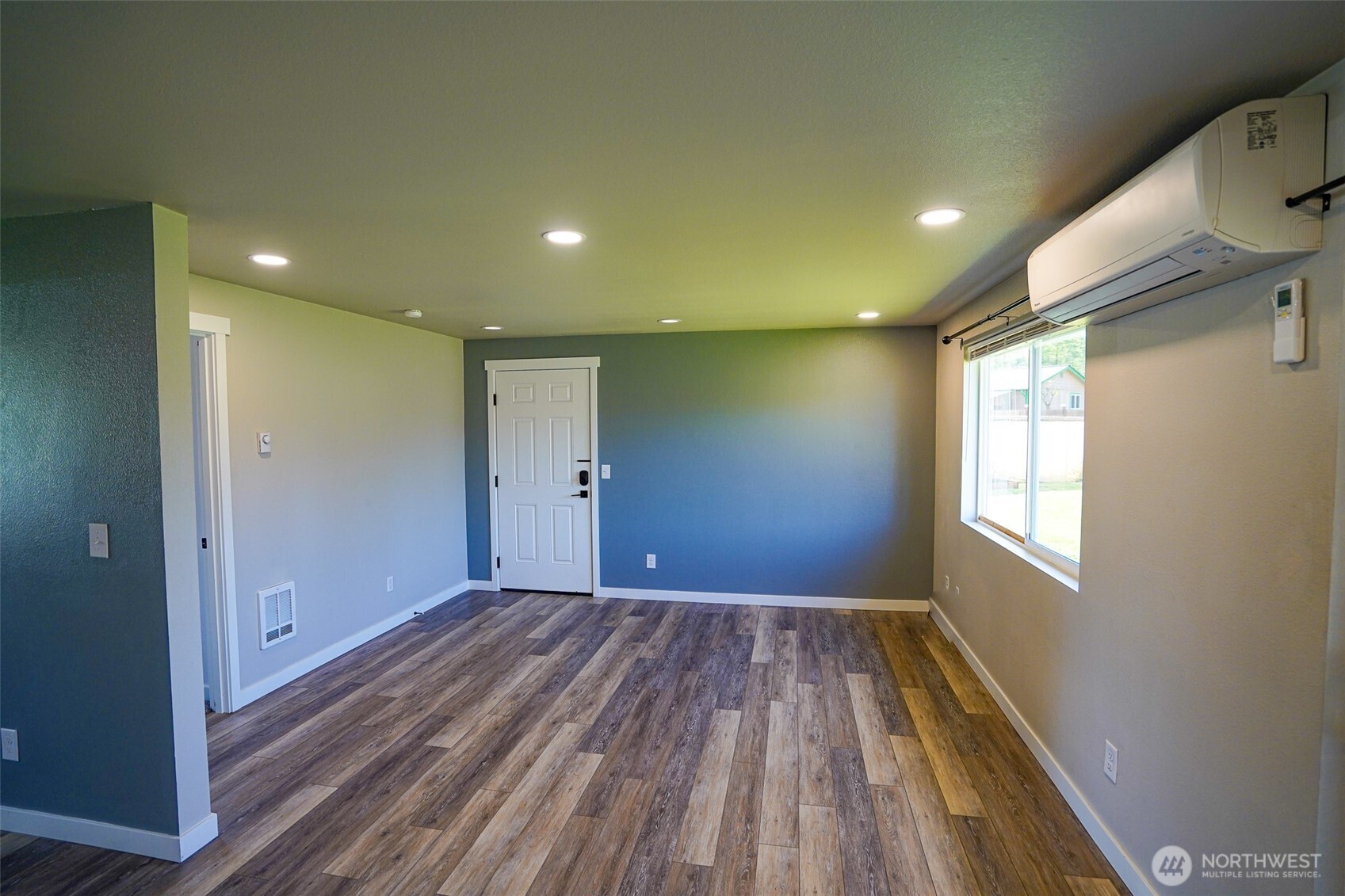 1930 SE Diamond Place , Port Orchard, WA 98366
