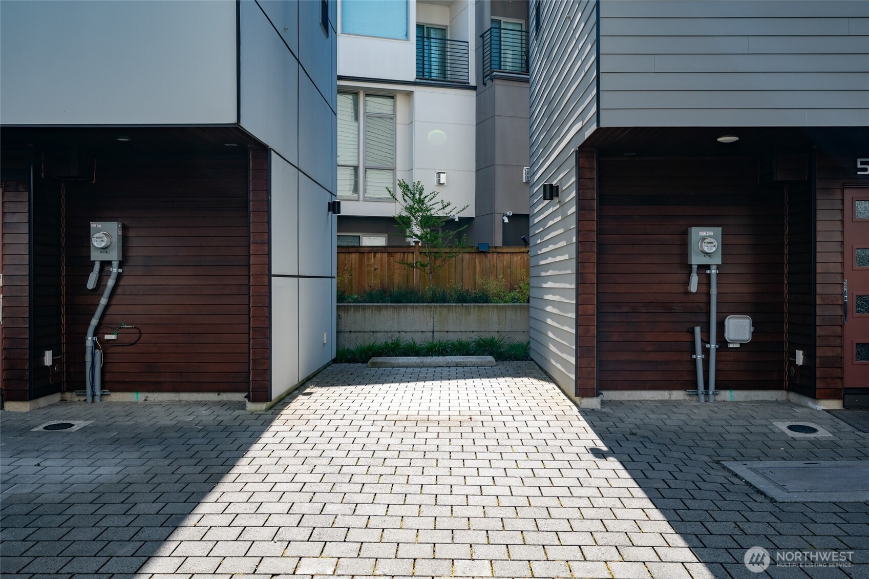 5044 A Sand Point Place NE , Seattle, WA 98105