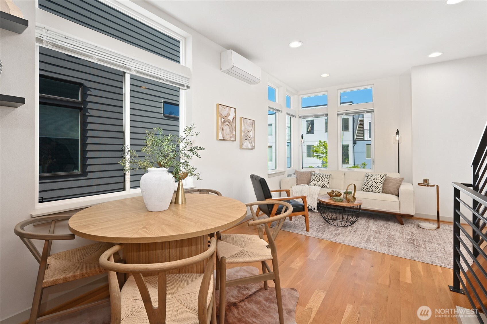 5044 A Sand Point Place NE , Seattle, WA 98105