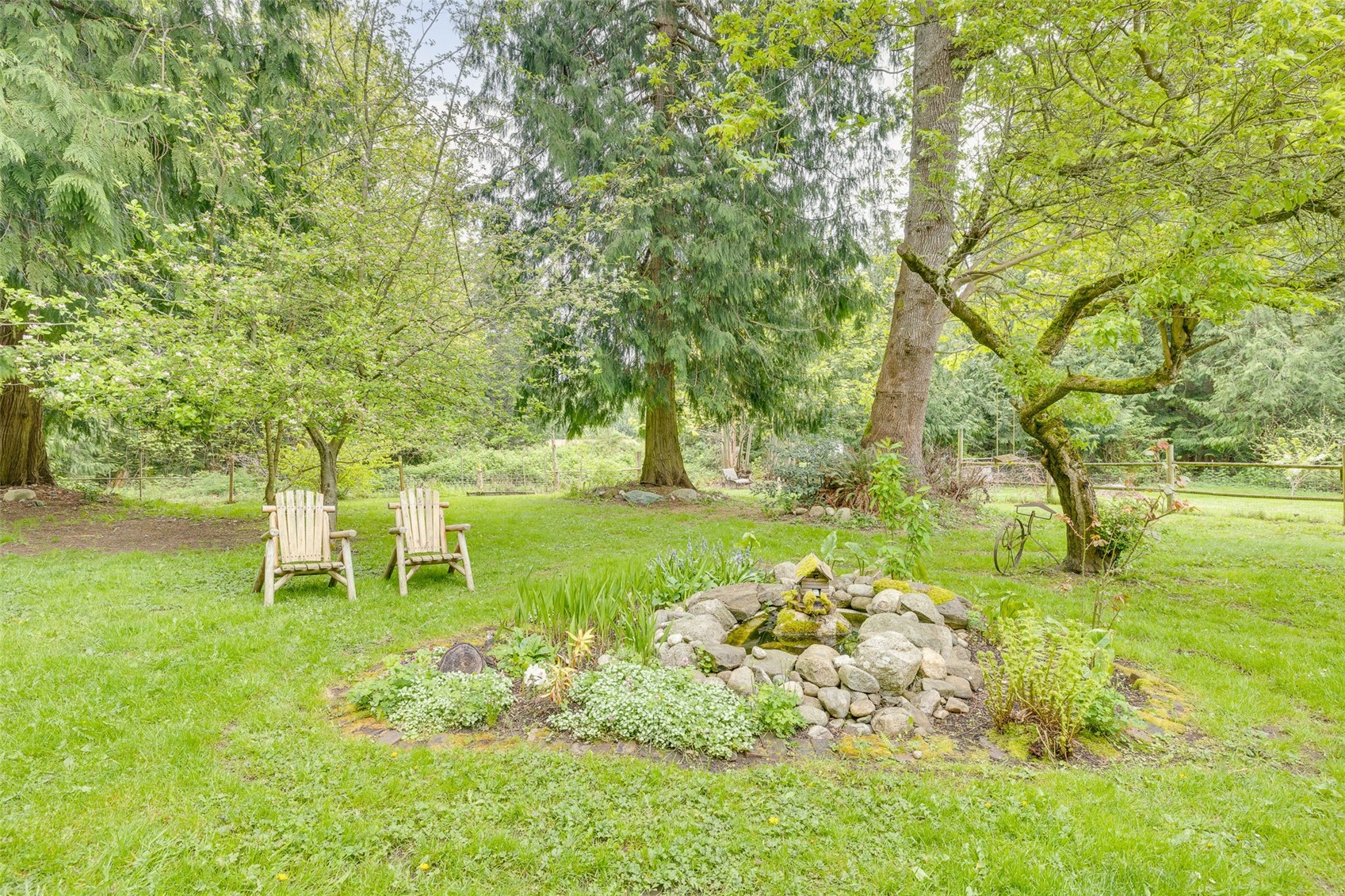 472 Iris Lane , Camano Island, WA 98282
