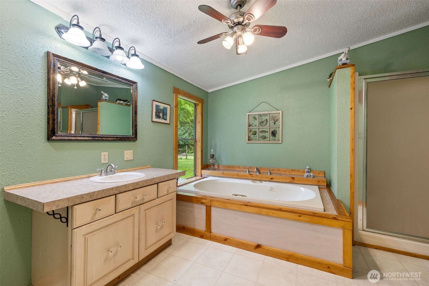 472 Iris Lane , Camano Island, WA 98282