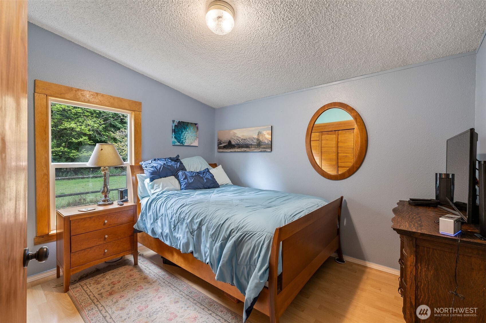 472 Iris Lane , Camano Island, WA 98282